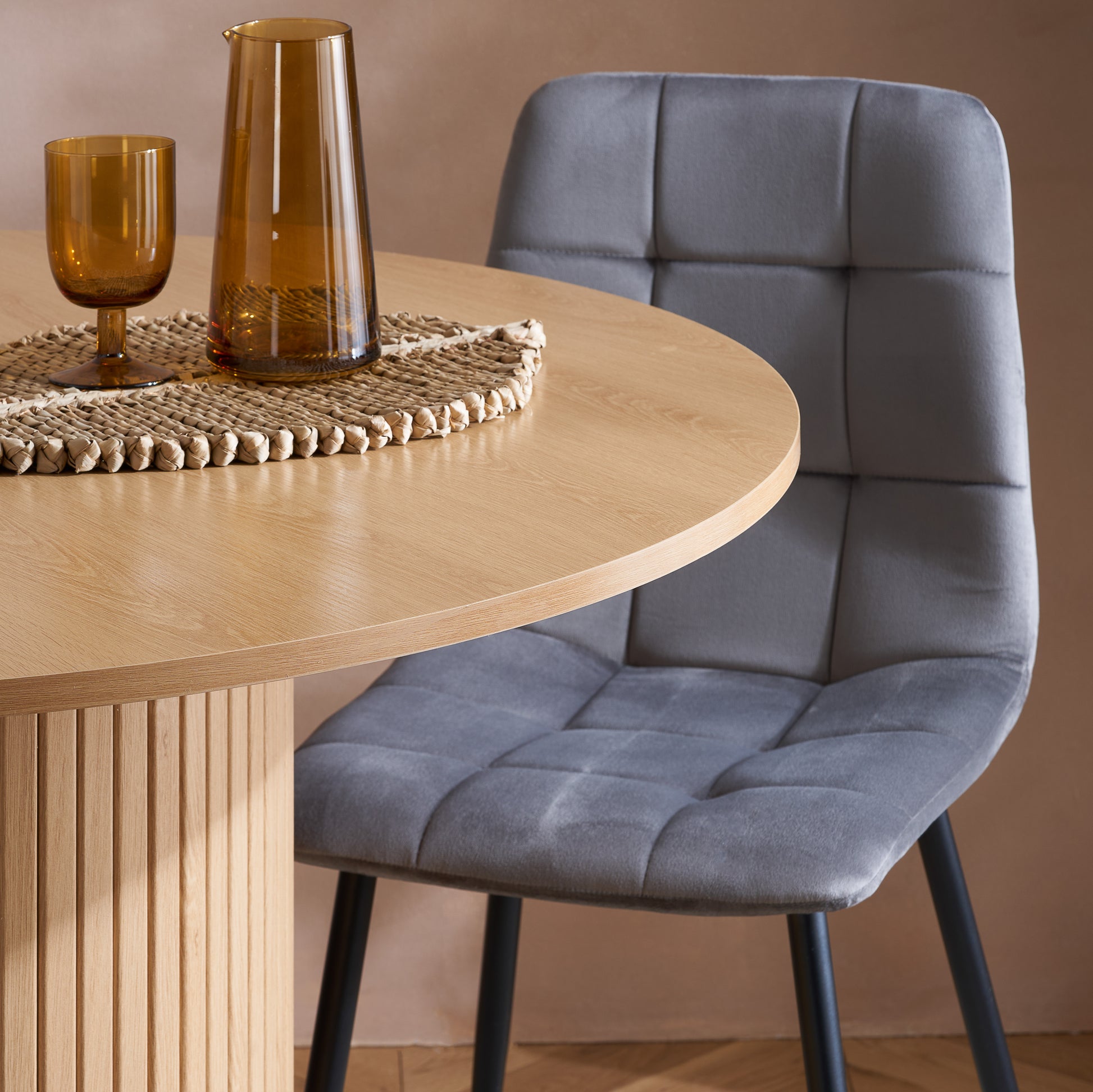 #Colour:Oak Shape:Round