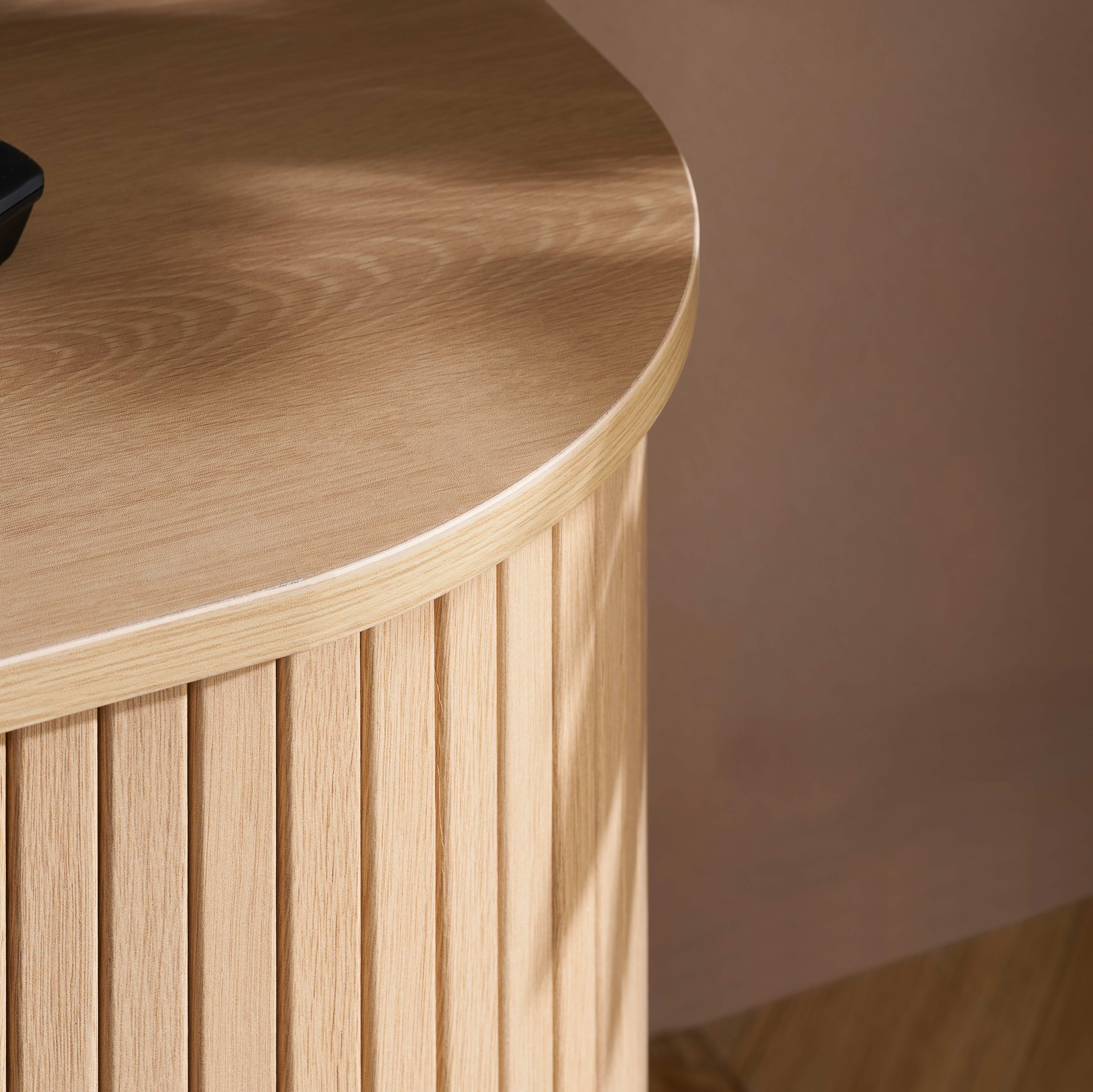 #Colour:Oak Size:Small