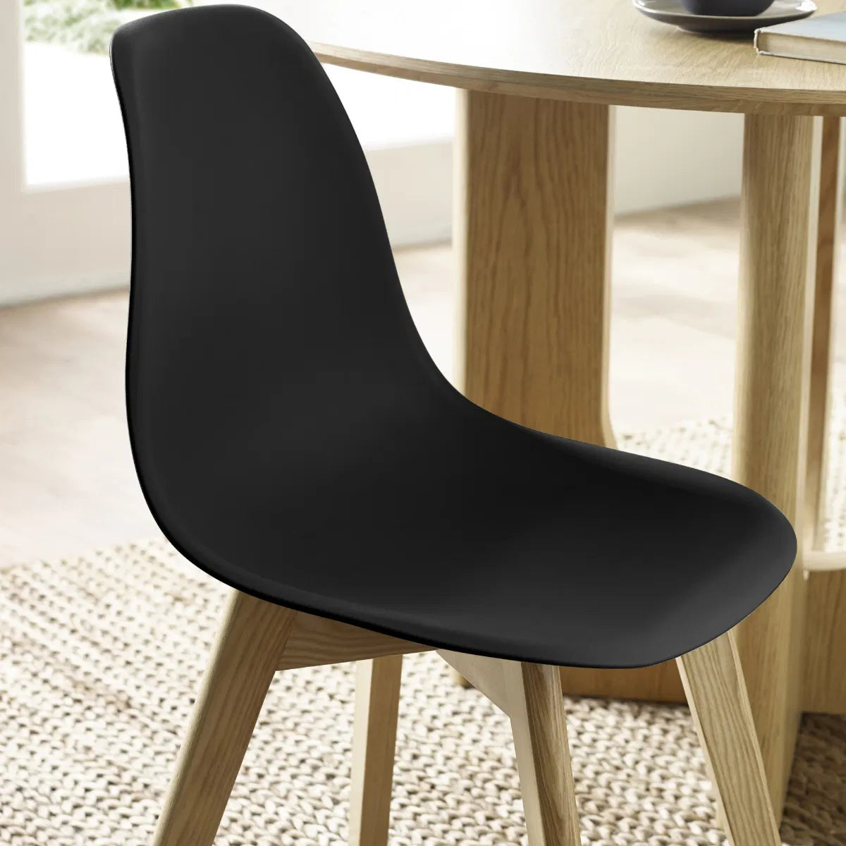 #Colour:Black