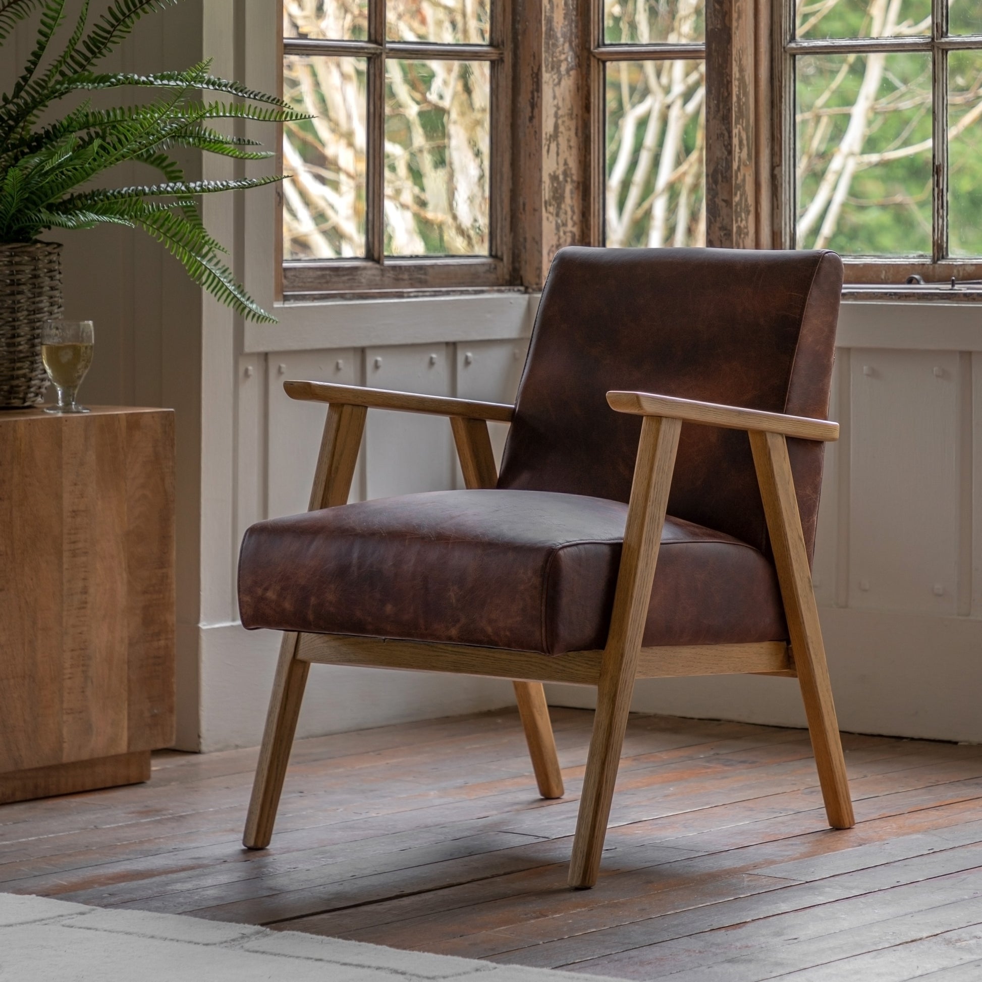 #Colour:Brown Leather