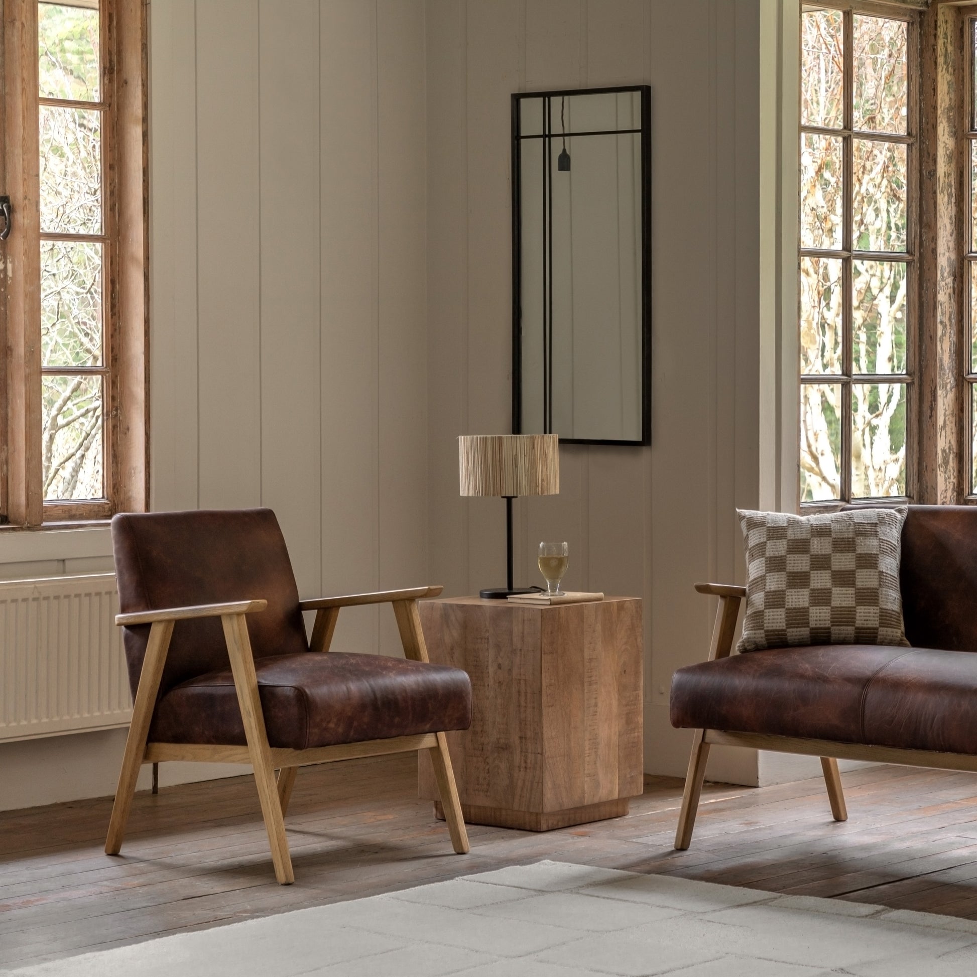 #Colour:Brown Leather