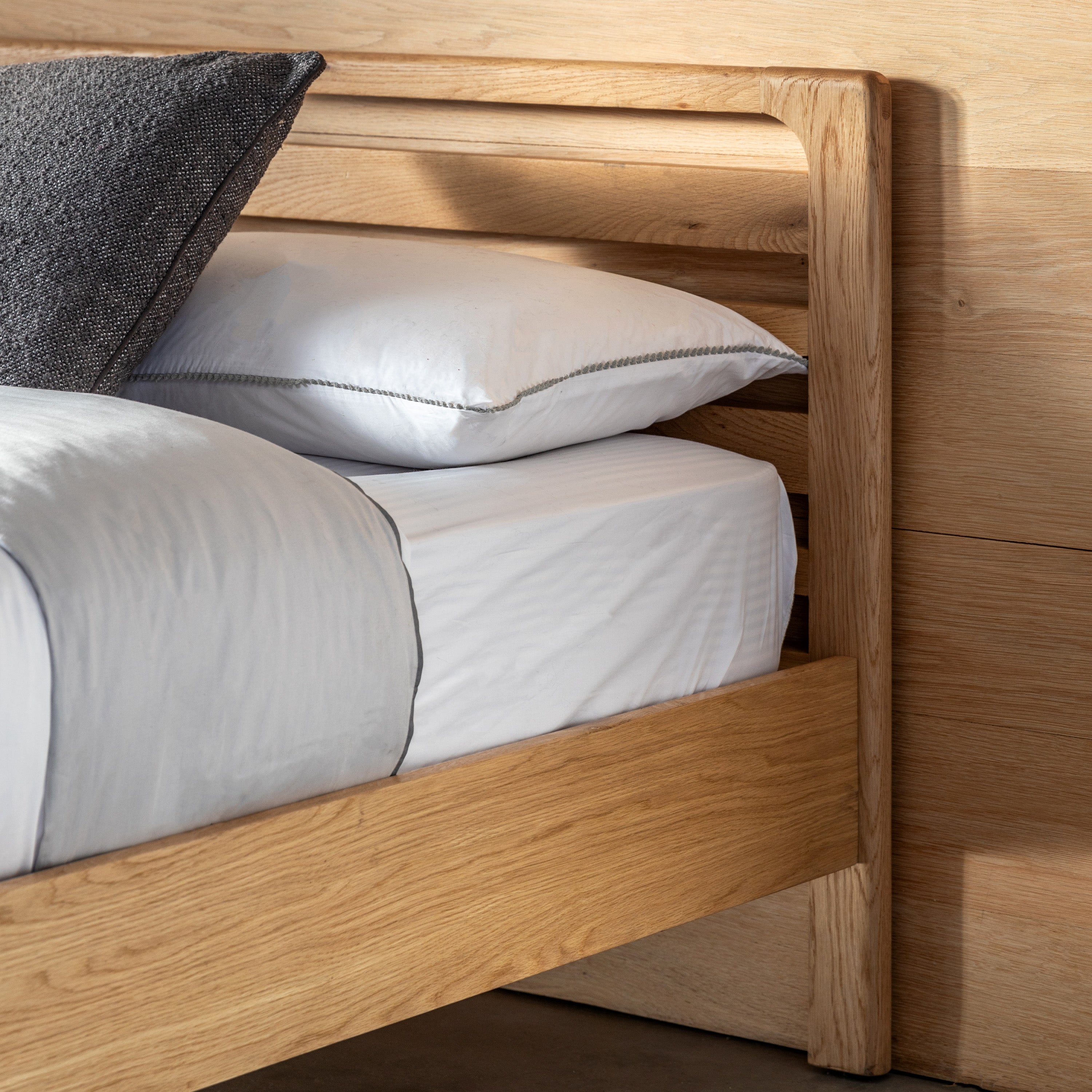 #Colour:Oak
