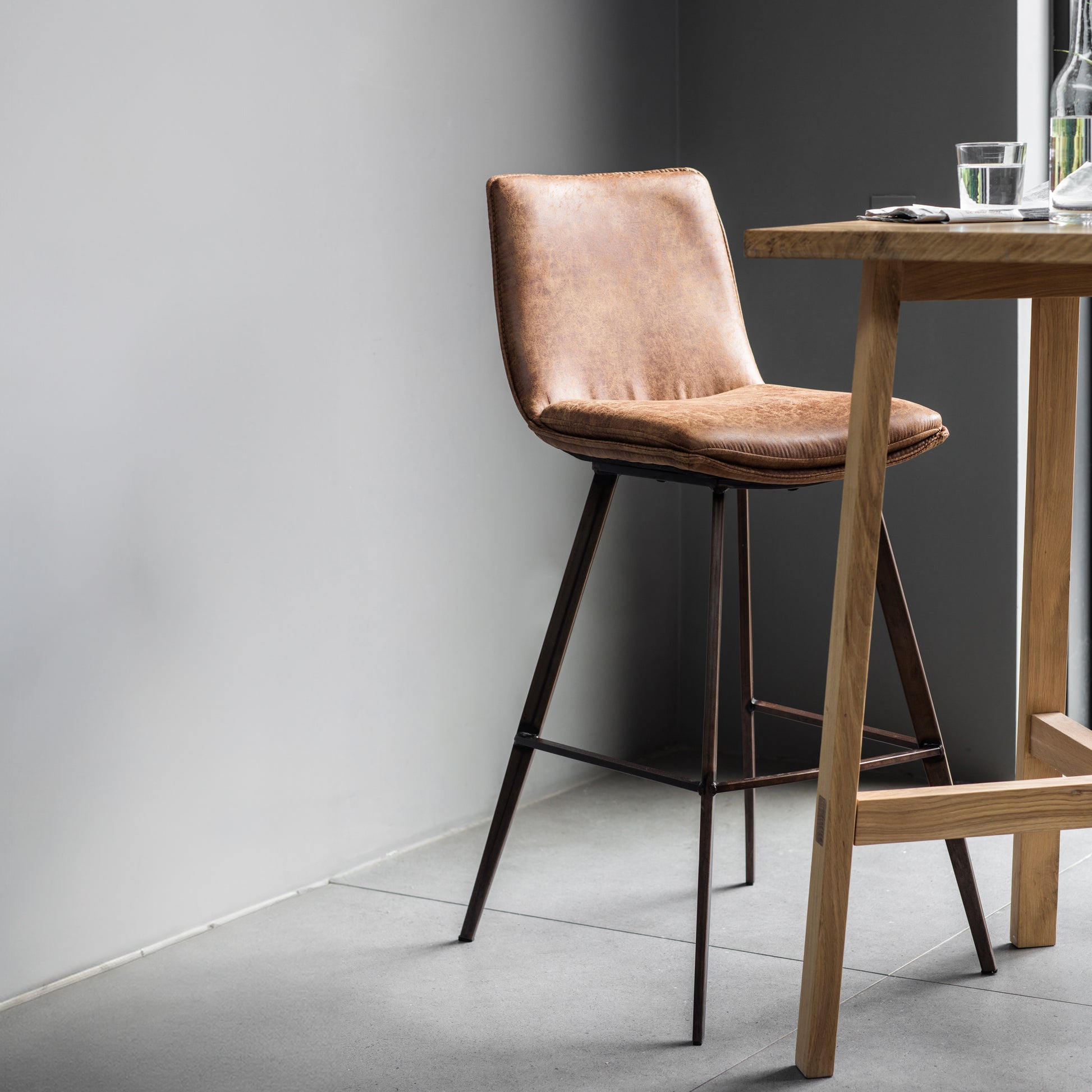 #Colour:Brown Faux Leather