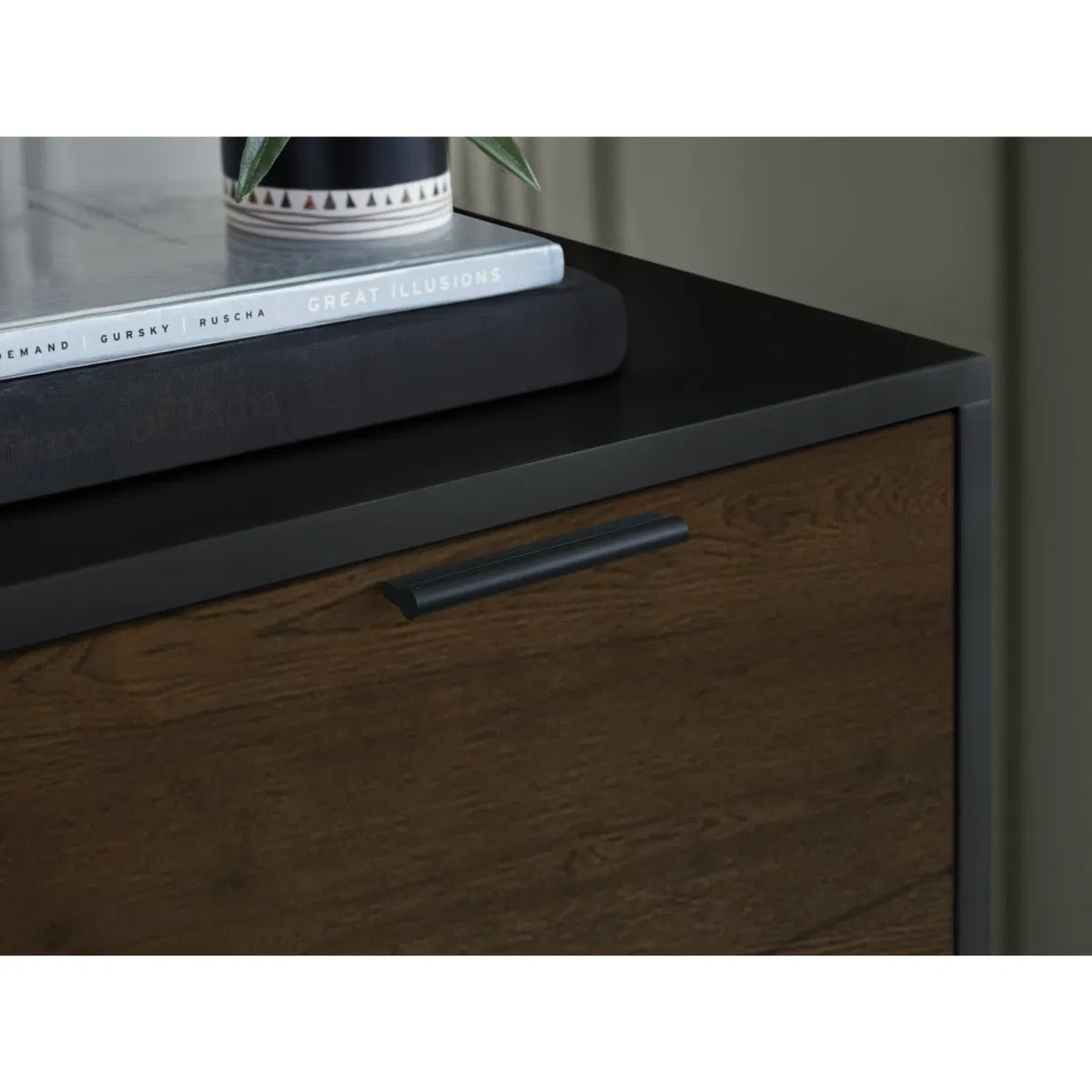 #Colour:Walnut
