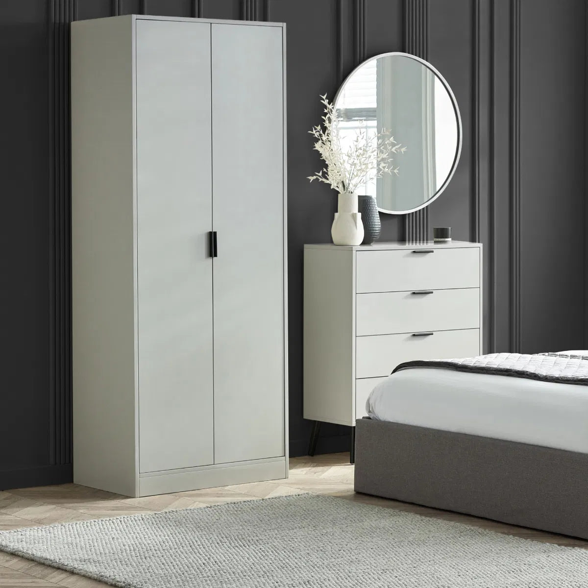 #Colour:Silk Grey