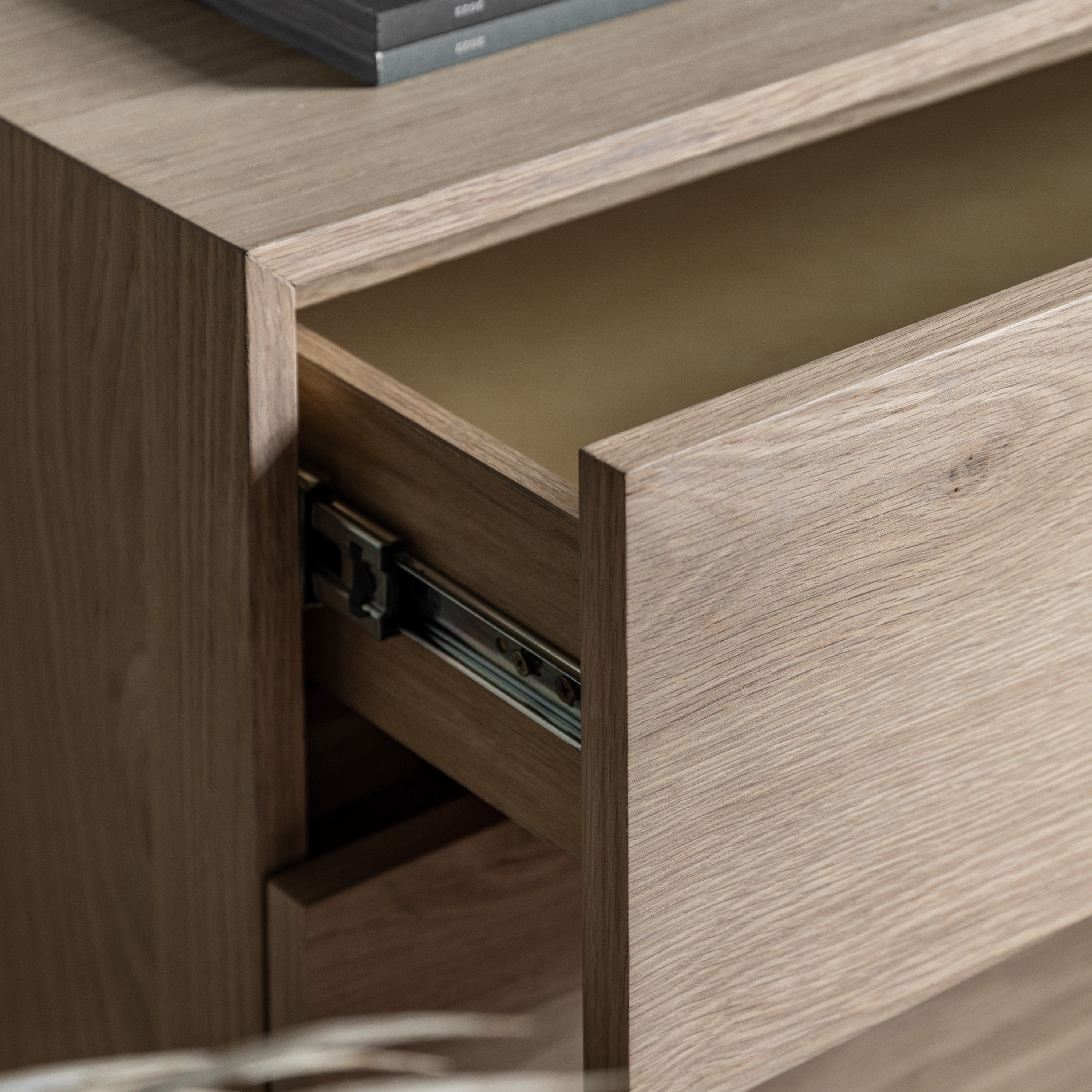 #Colour:Oak