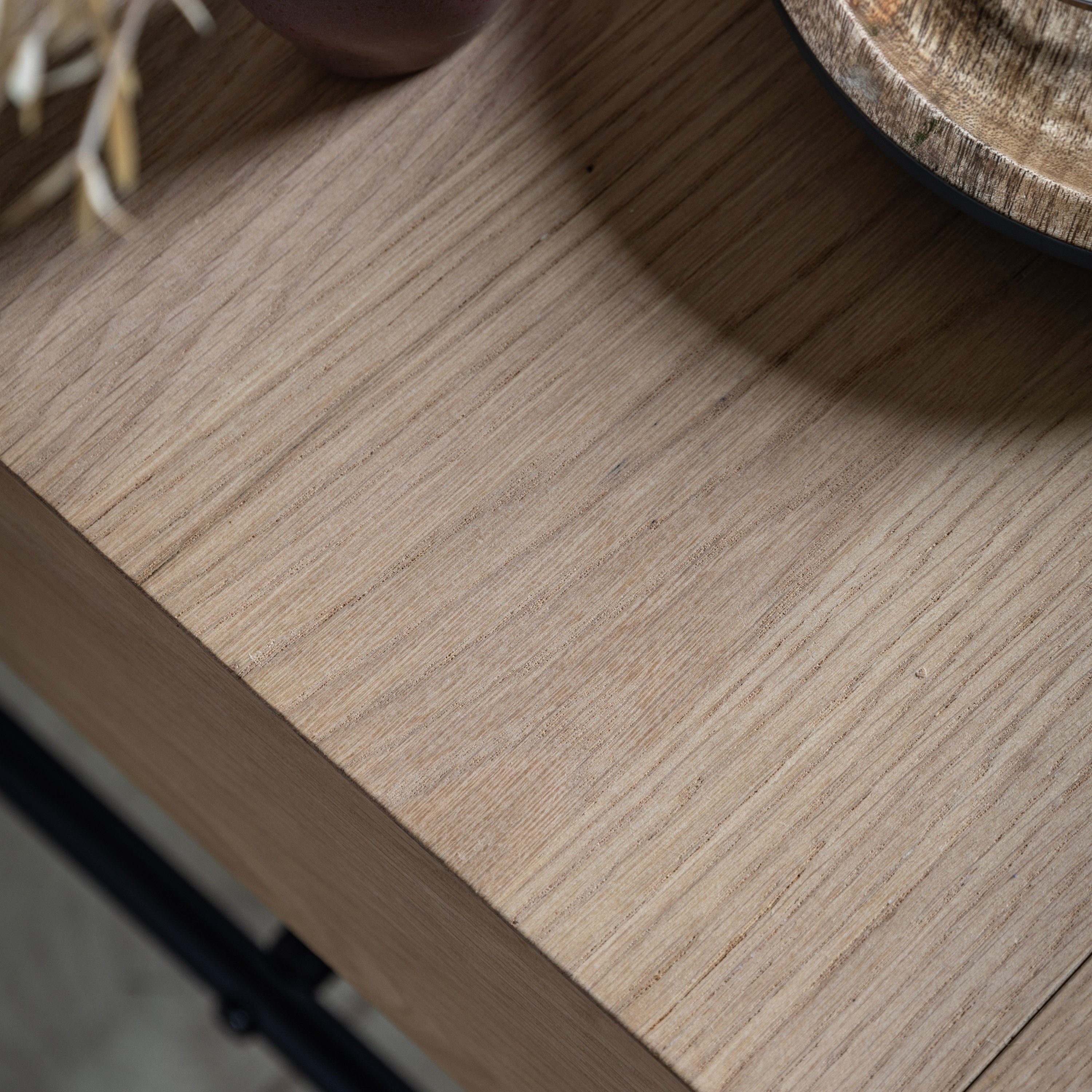 #Colour:Oak