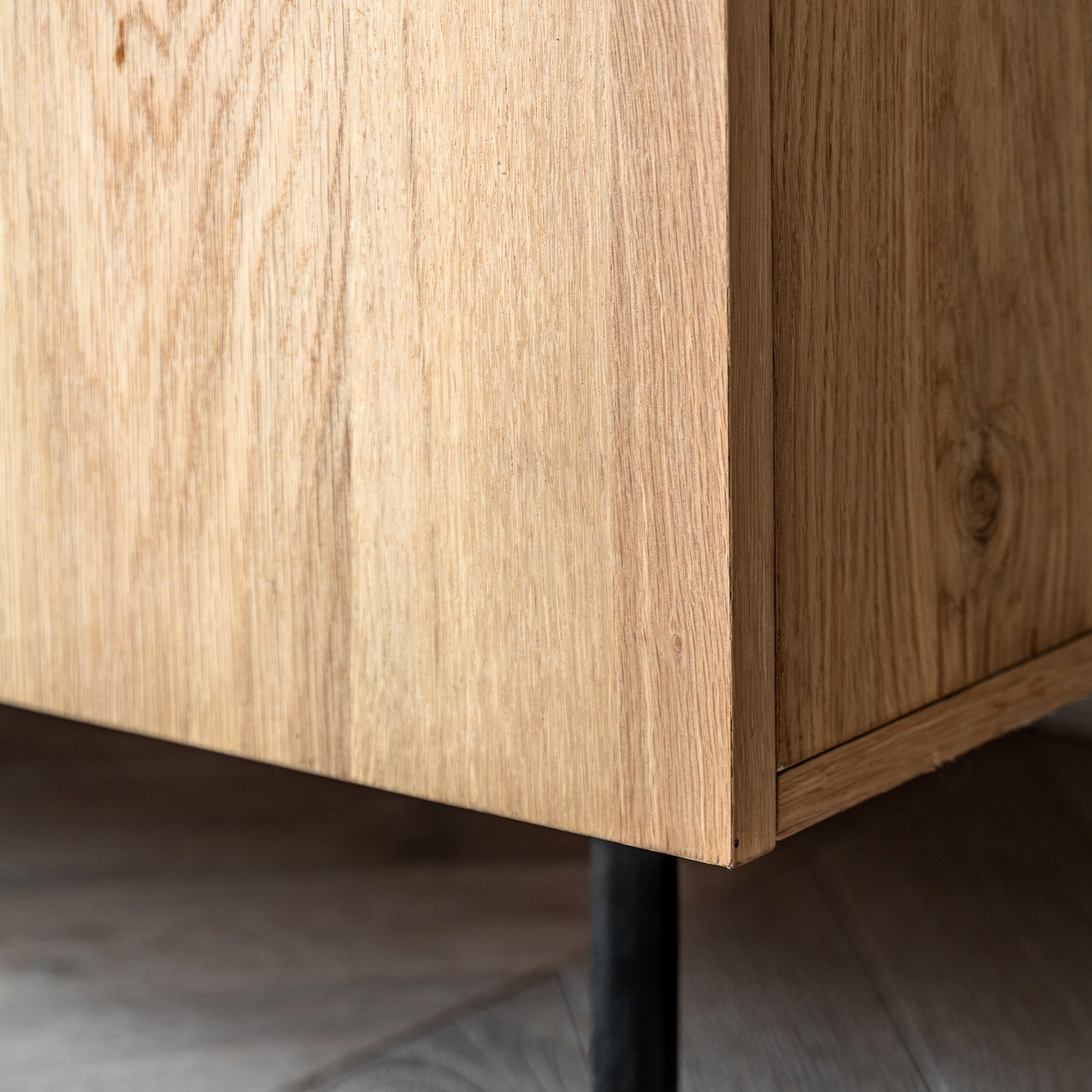 #Colour:Oak