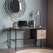 #Colour:Black