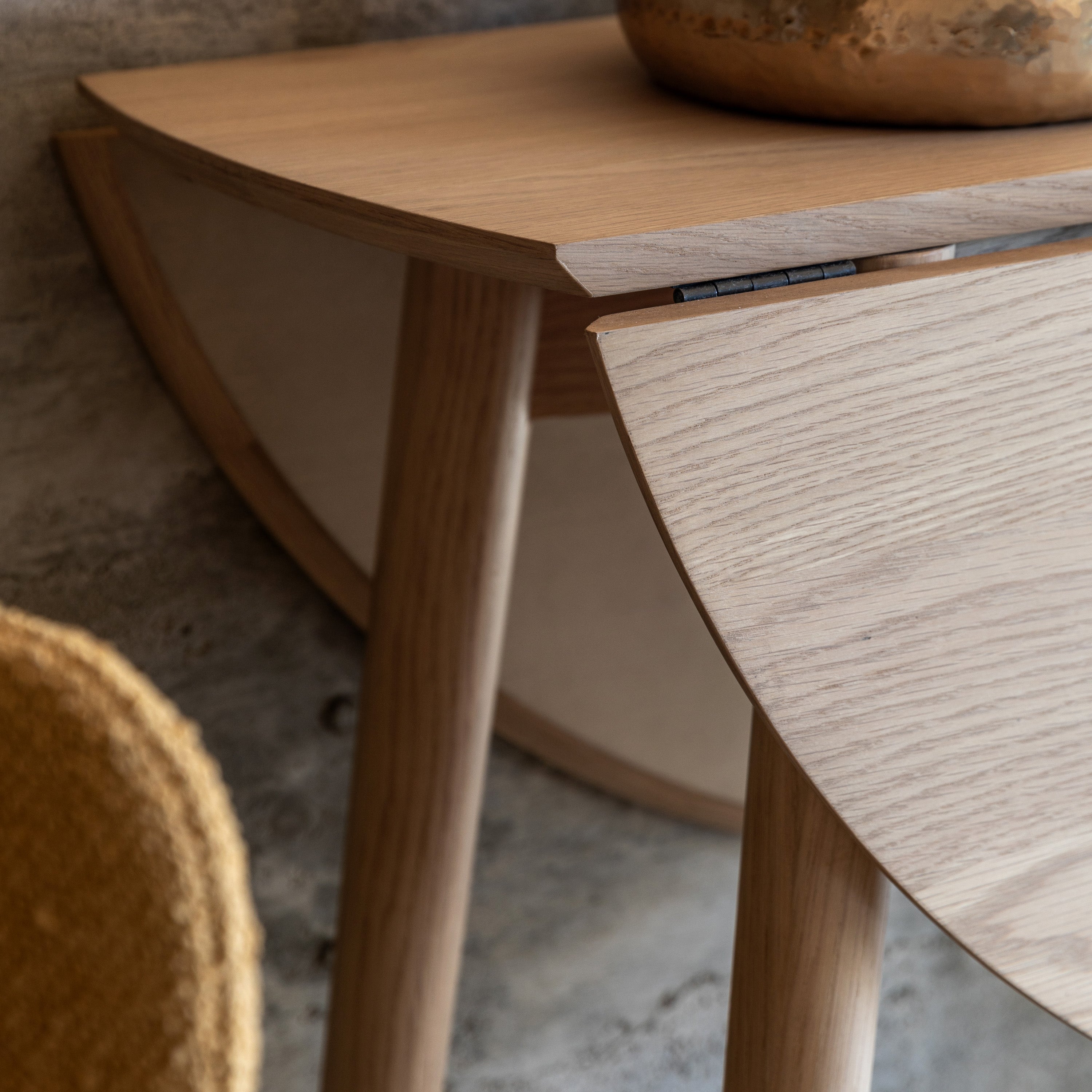 #Size:Round Colour:Oak