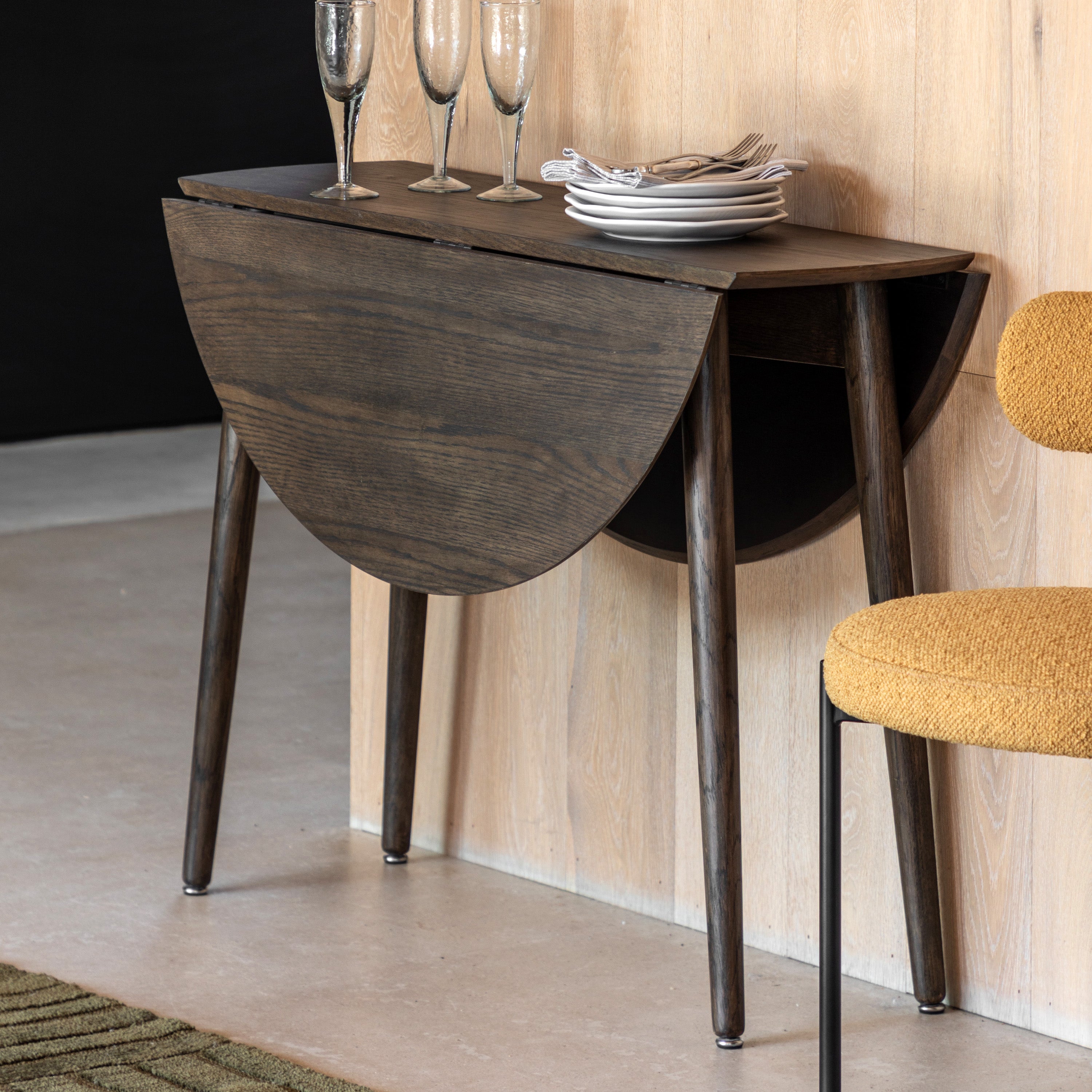 #Size:Round Colour:Smoked Oak