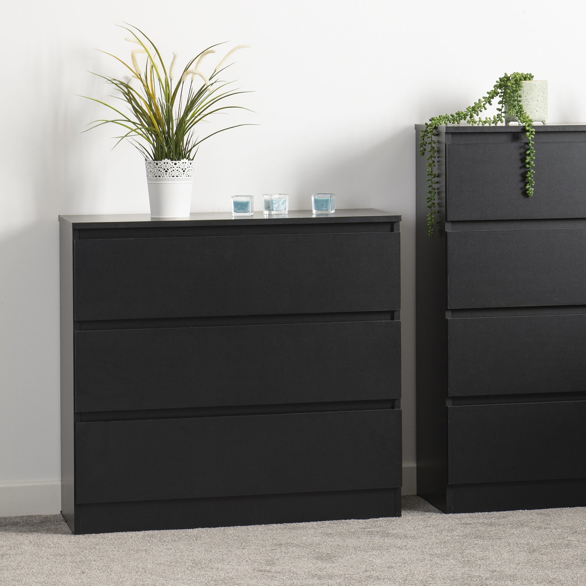 #Colour:Black