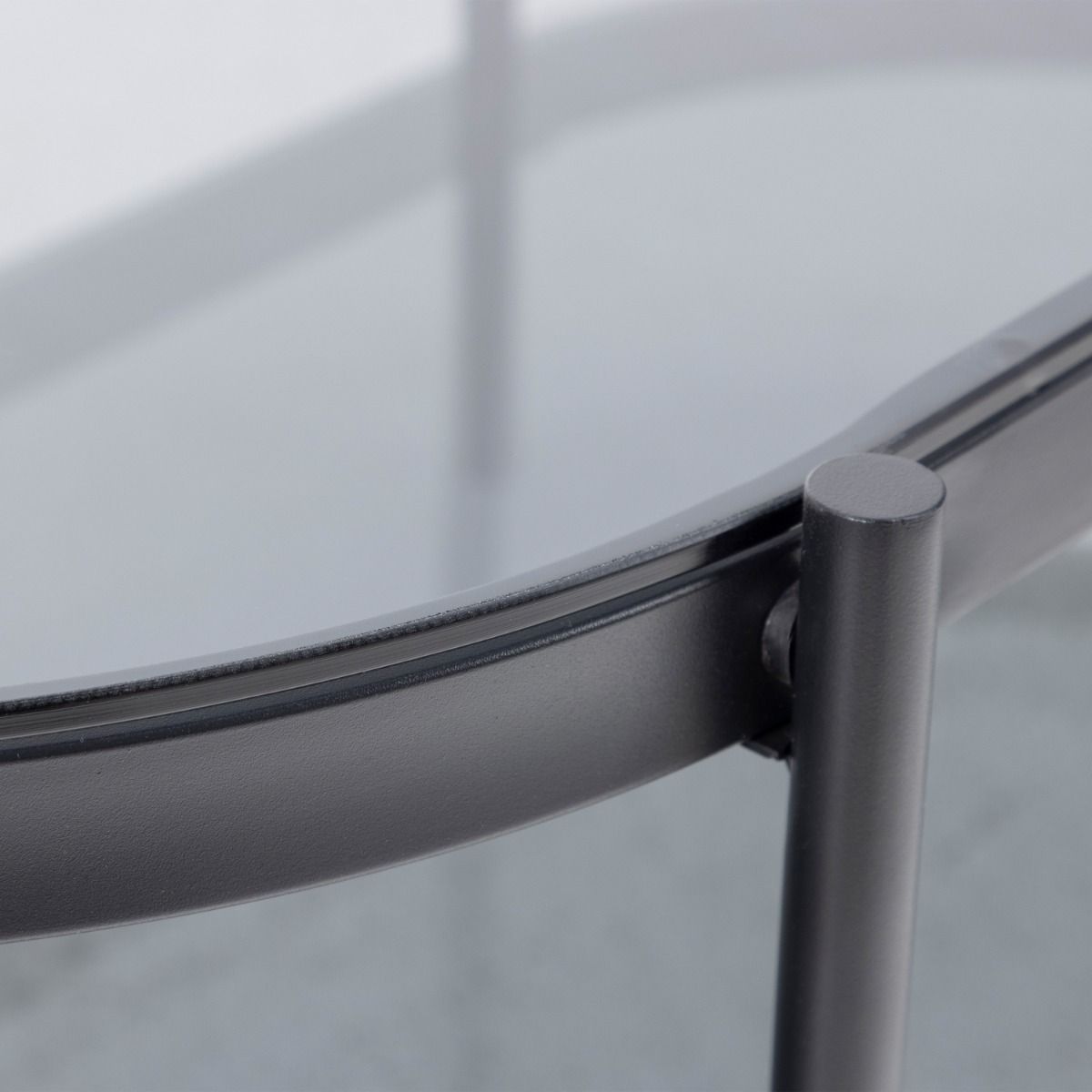 #Colour:Smoked Glass