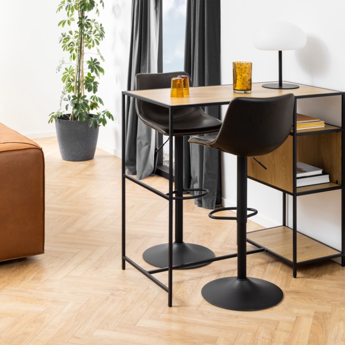 #Colour:Black Faux Leather