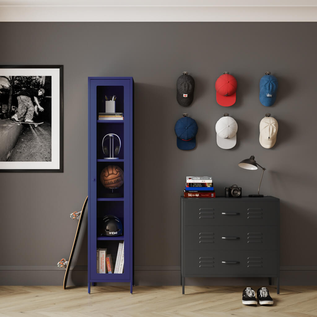 #Colour:Black