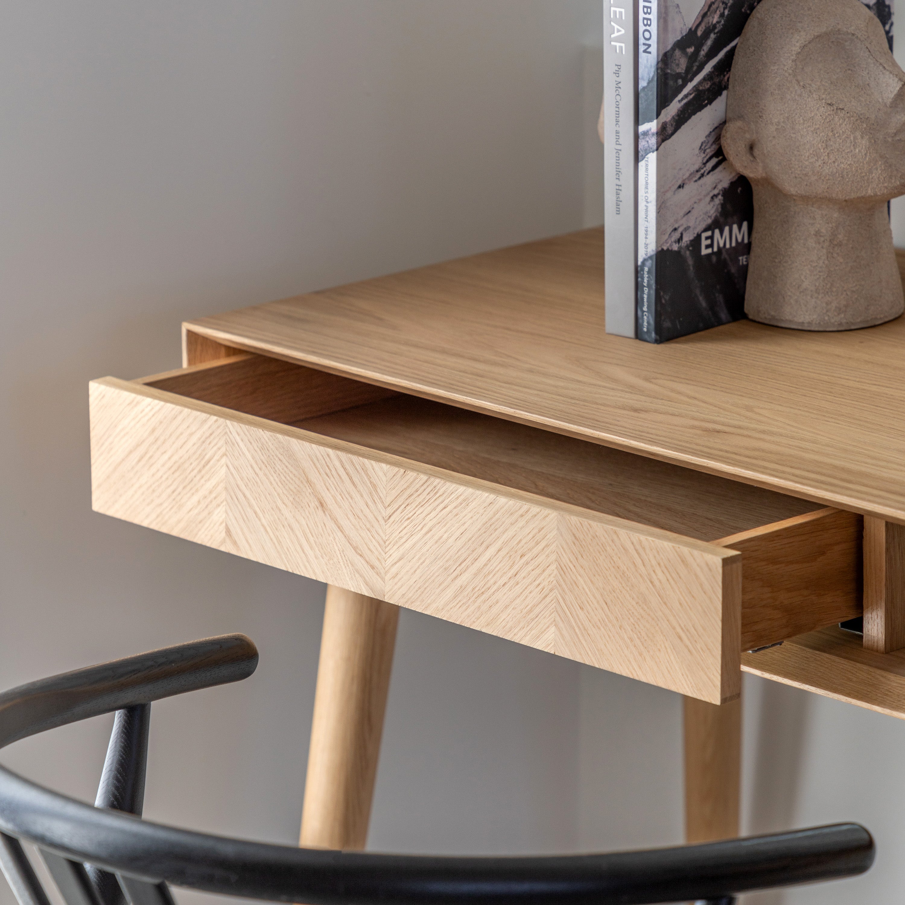 #Colour:Oak