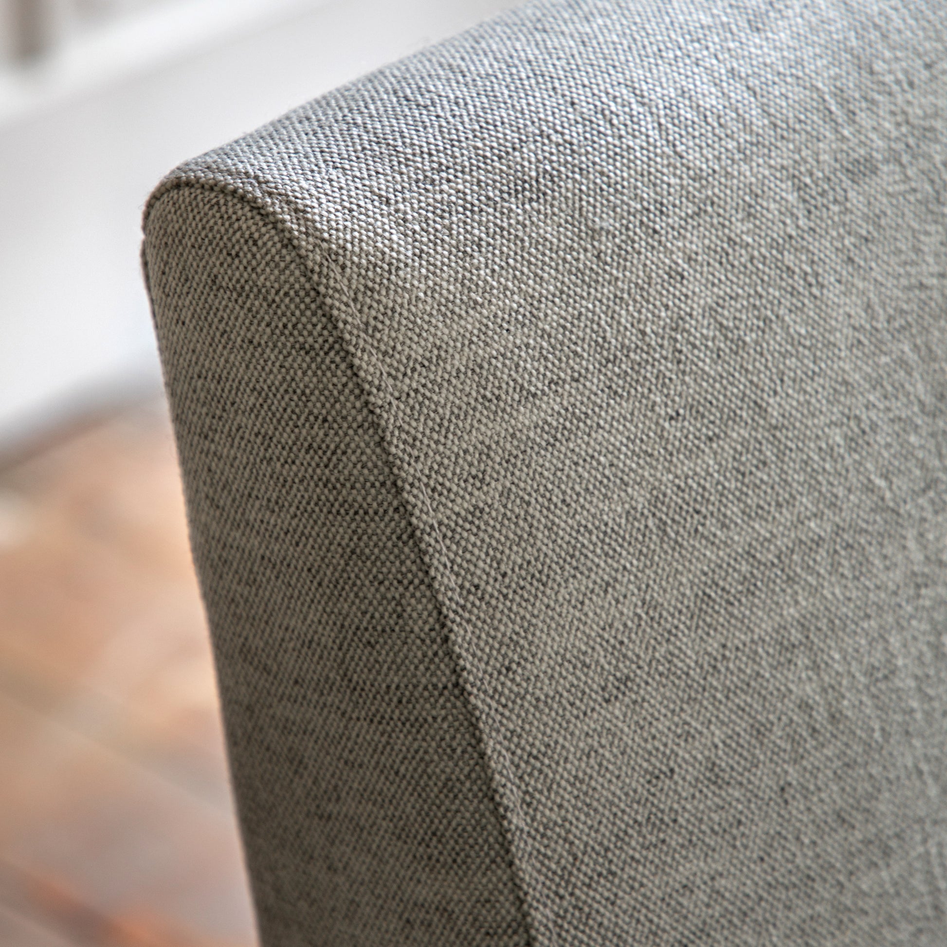 #Colour:Light Grey