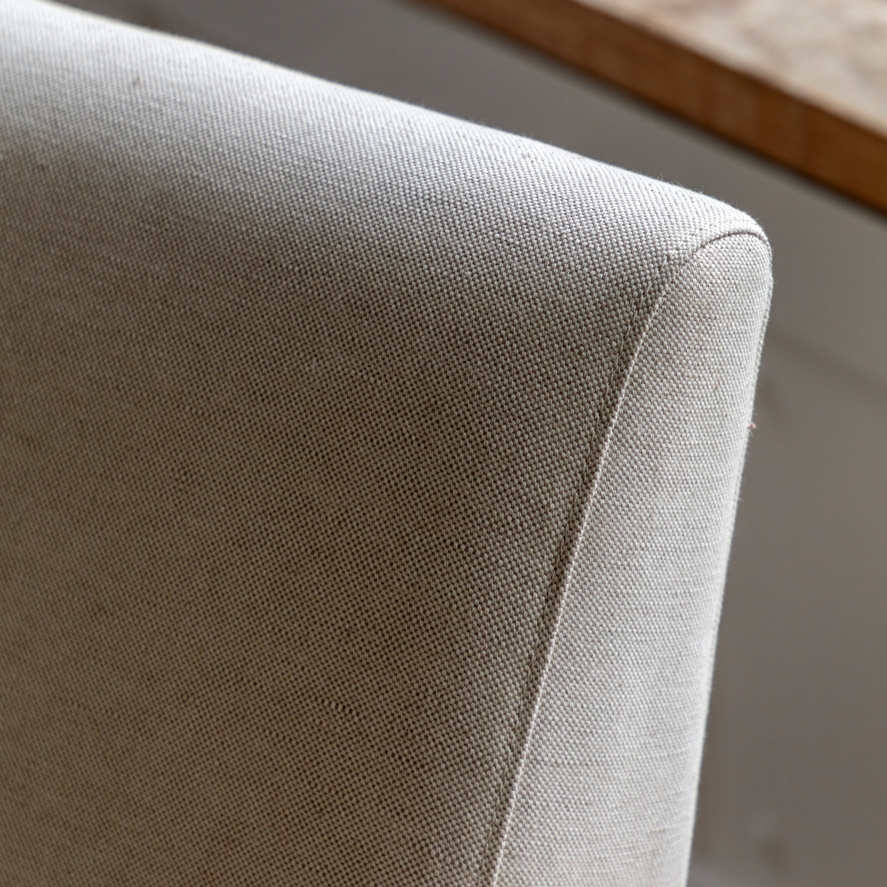#Colour:Light Grey