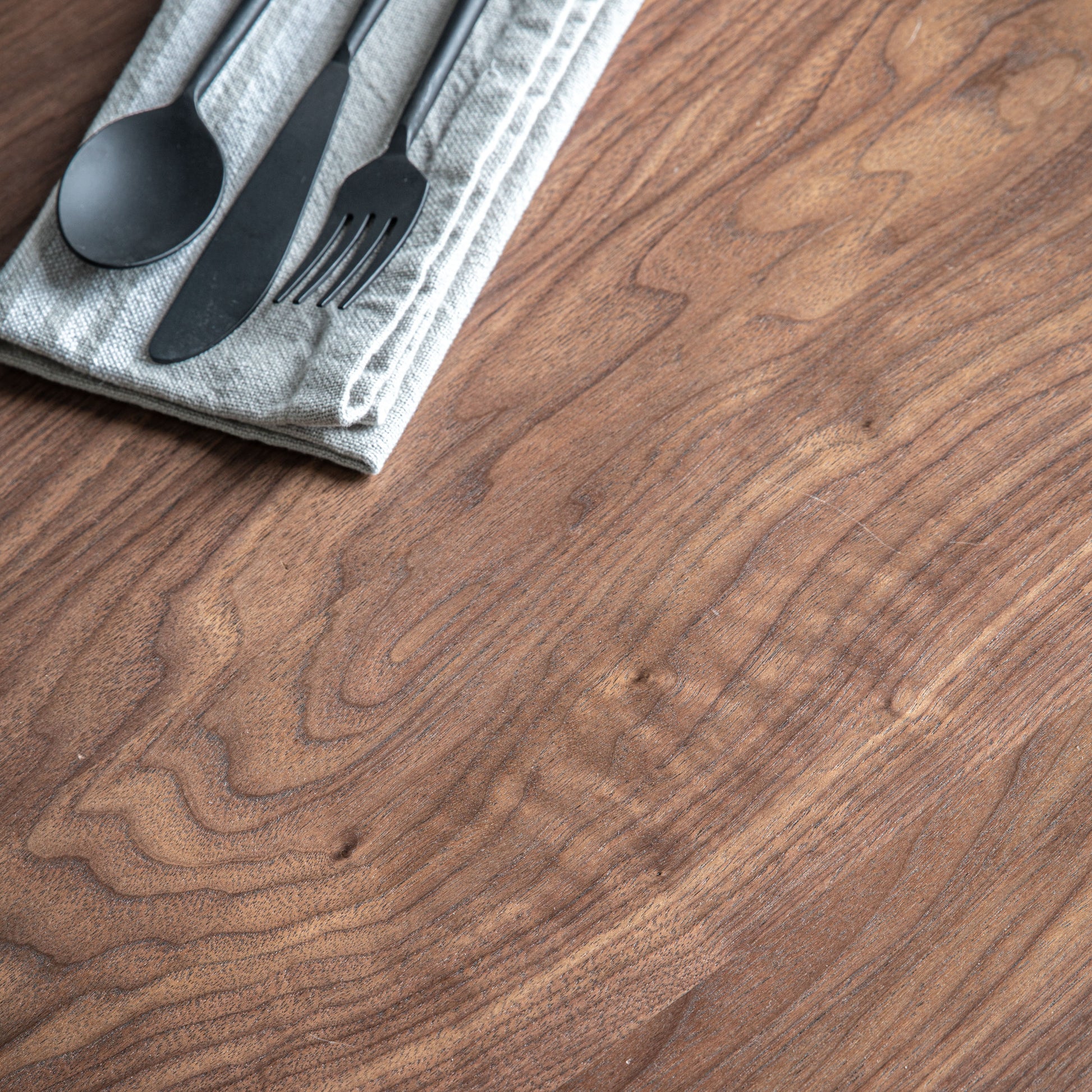 #Colour:Walnut