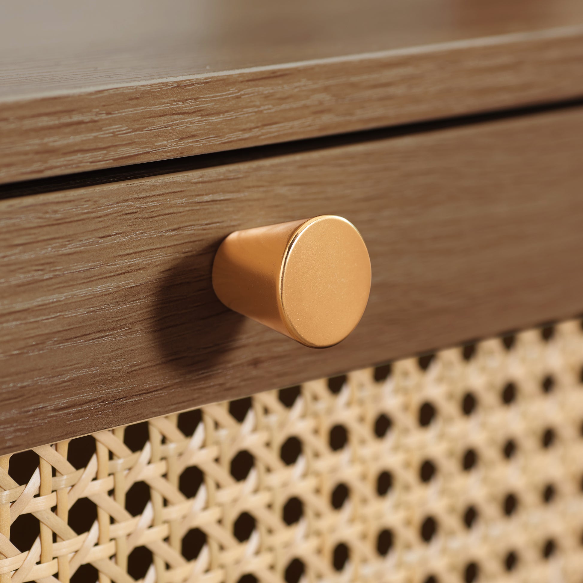 #Colour:Walnut