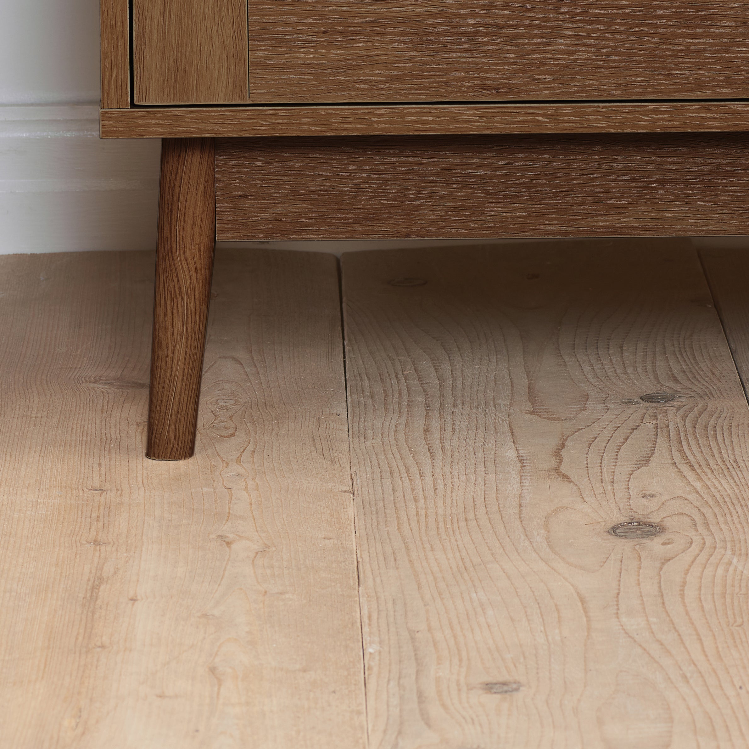 #Colour:Walnut