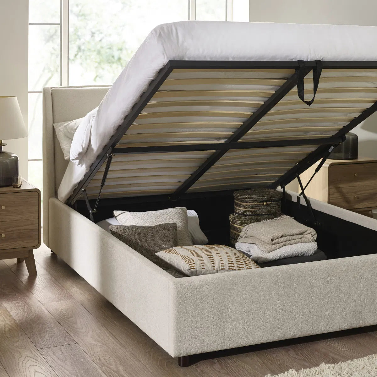 #Colour:Beige
