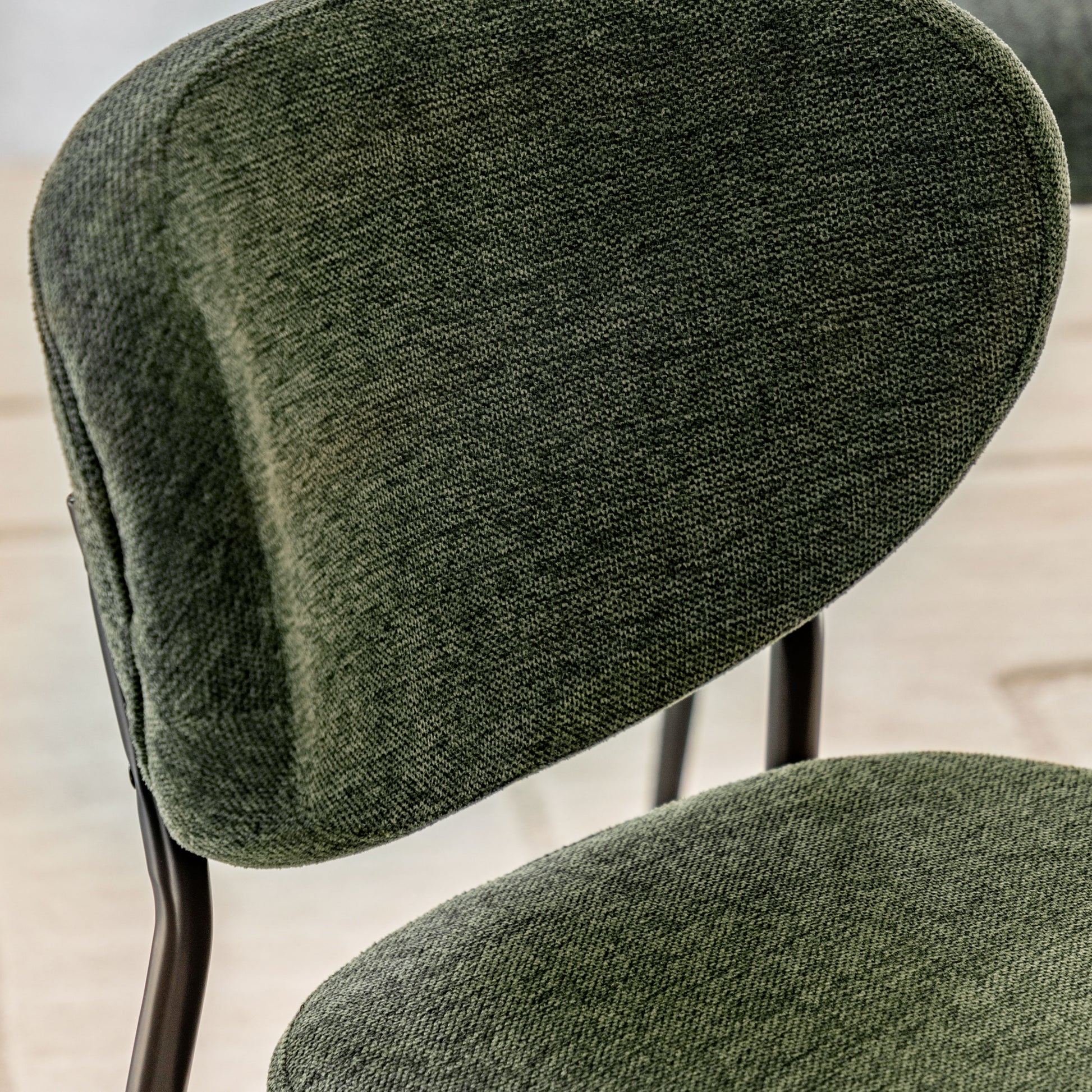 #Colour:Green