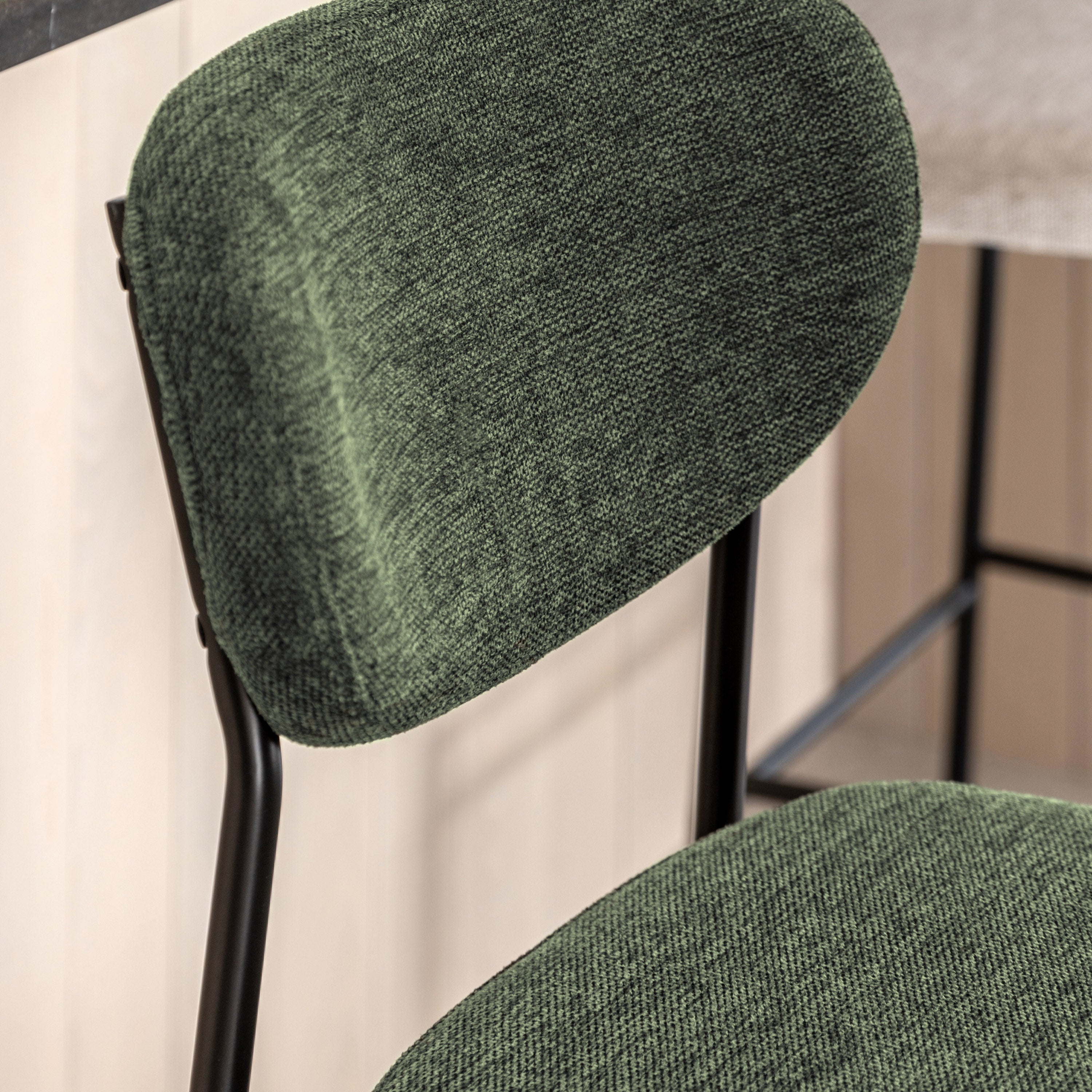 #Colour:Green