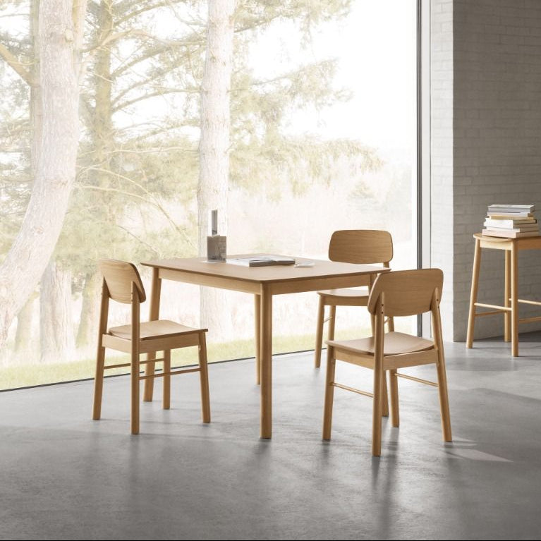 #Colour:Oak