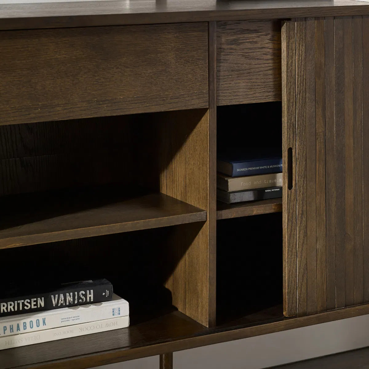 #Colour:Dark Oak