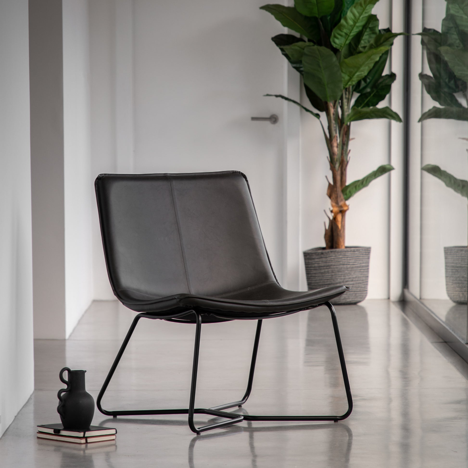 #Colour:Black Faux Leather
