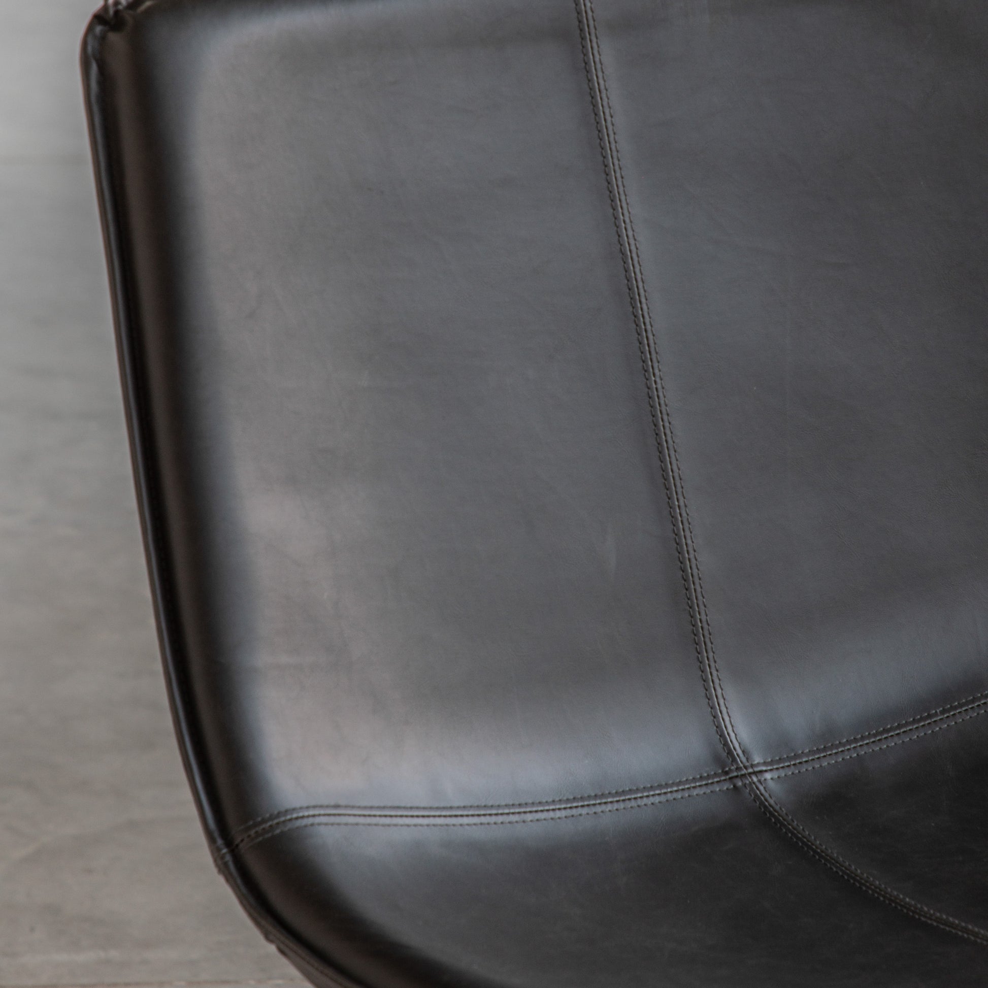 #Colour:Black Faux Leather