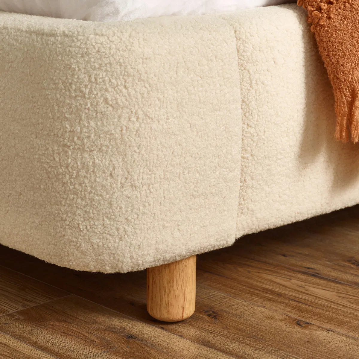 #Colour:Ivory