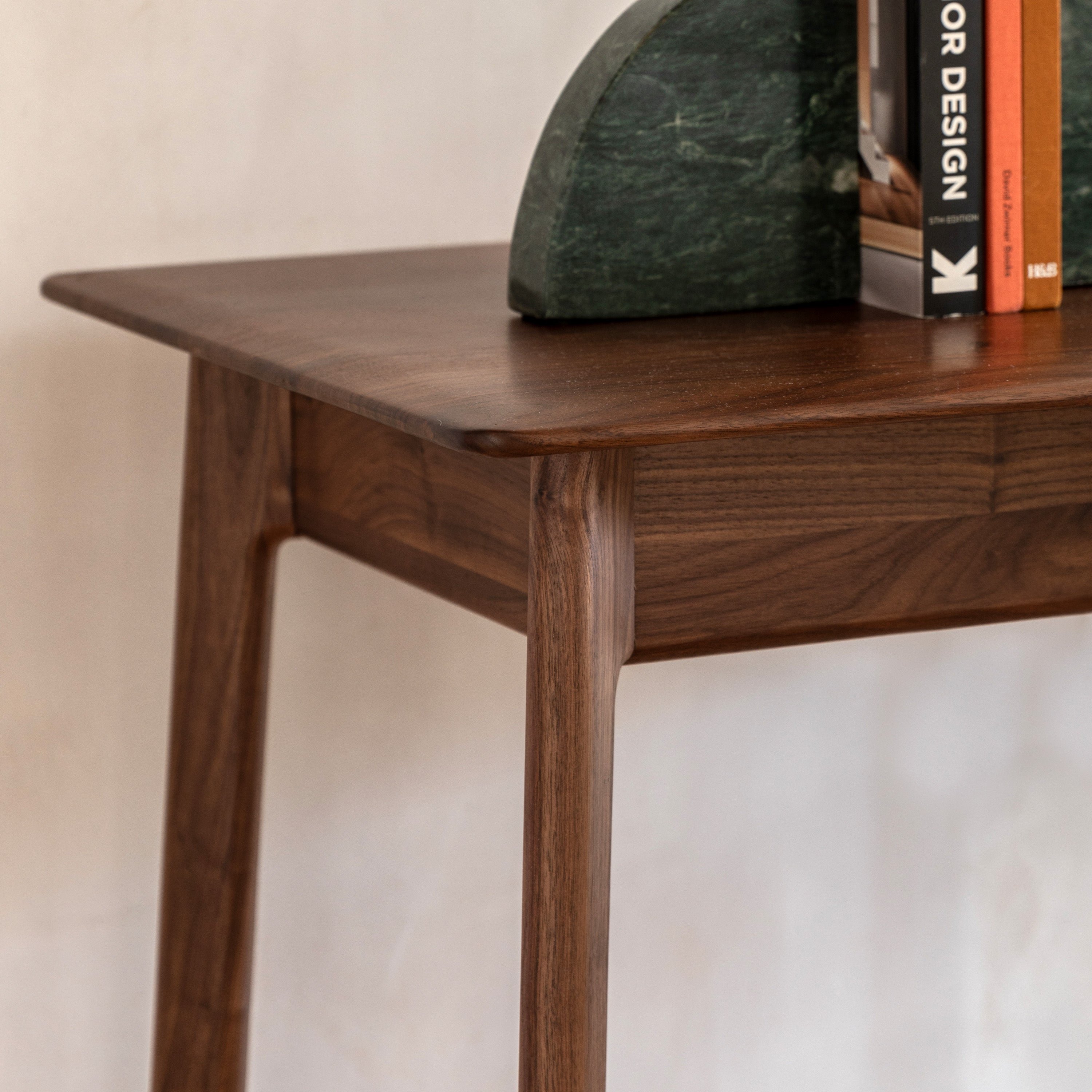 #Colour:Walnut