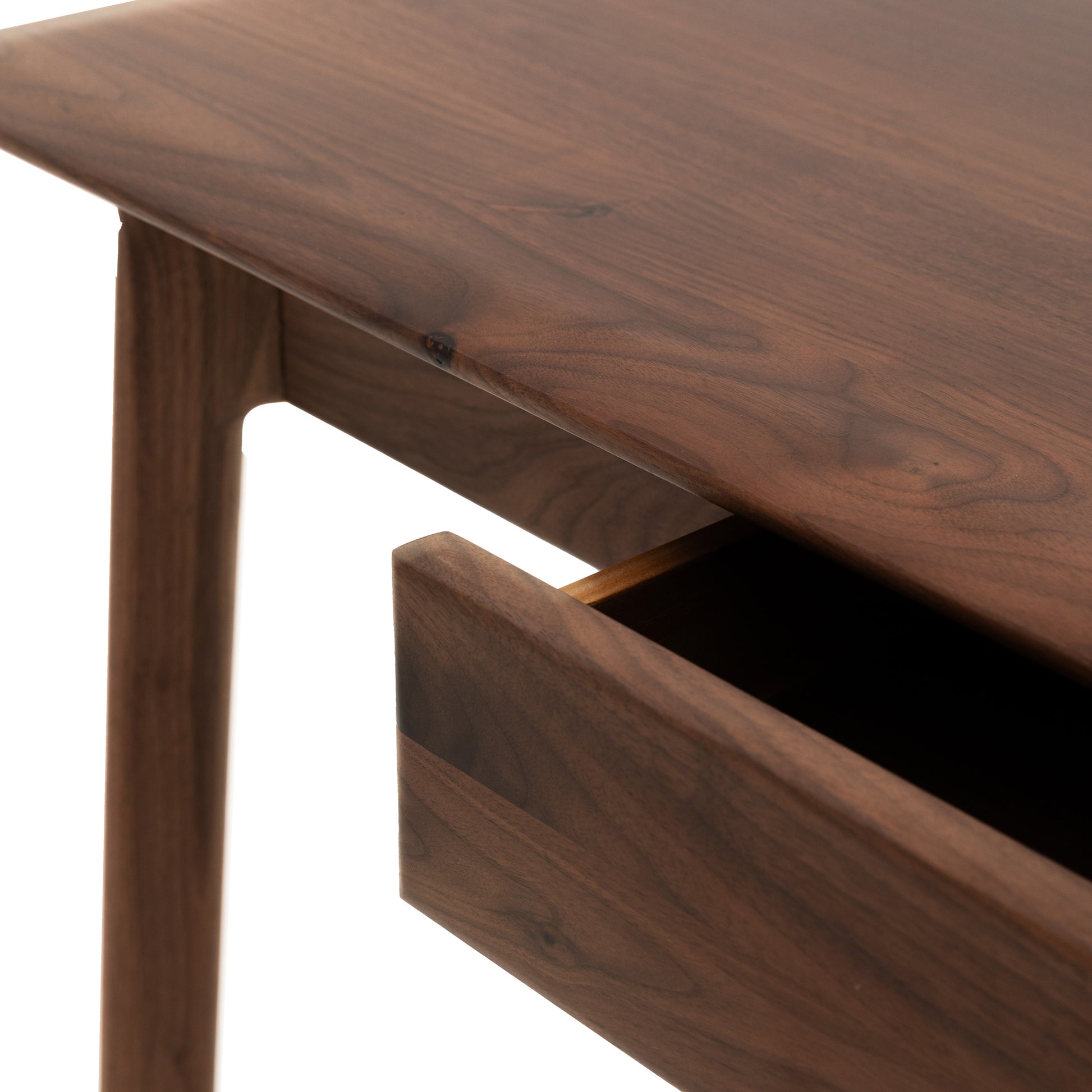 #Colour:Walnut