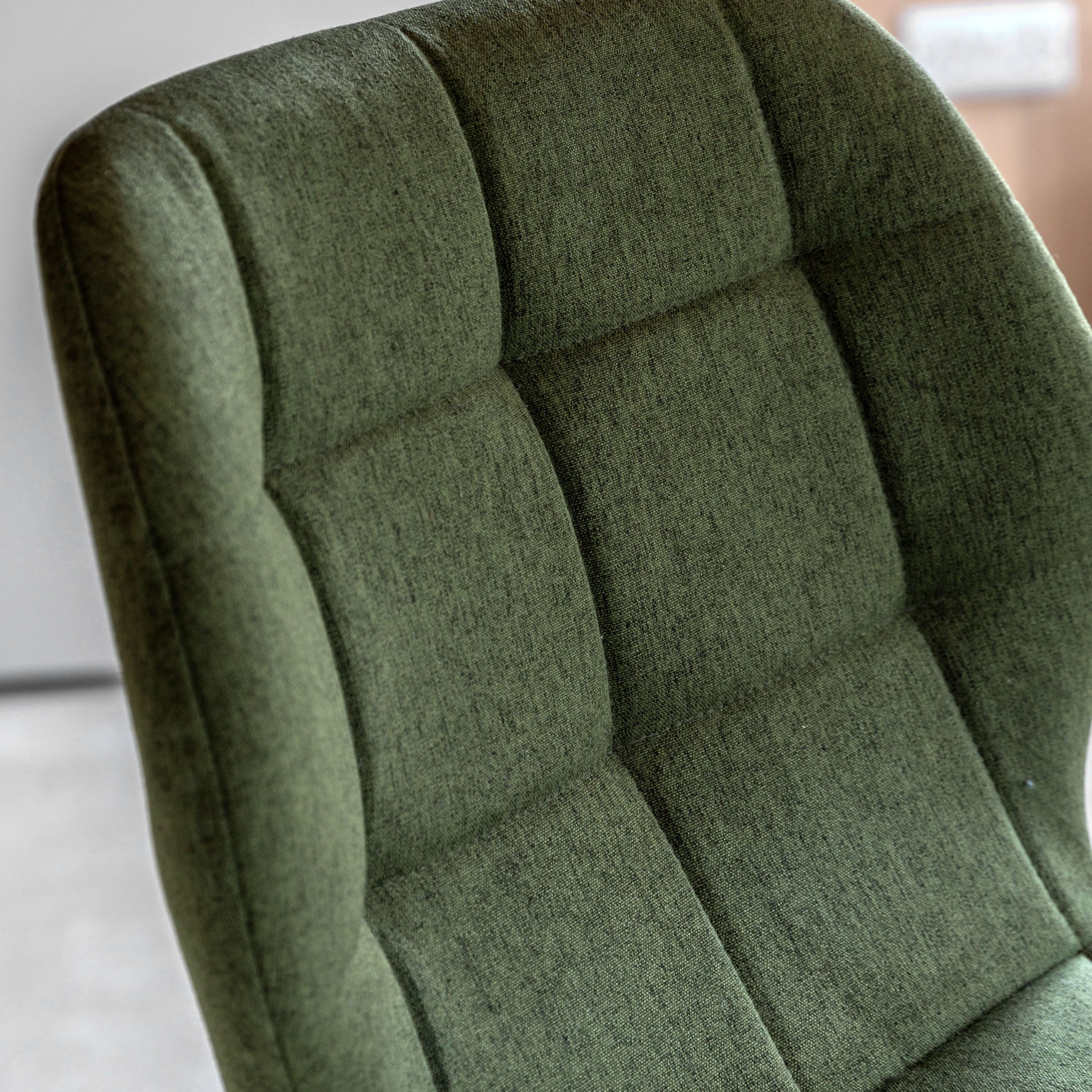 #Colour:Green