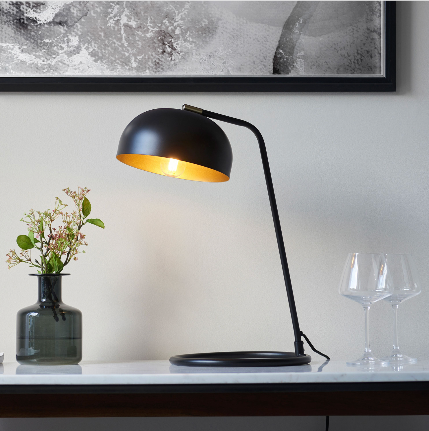 #Colour:Black