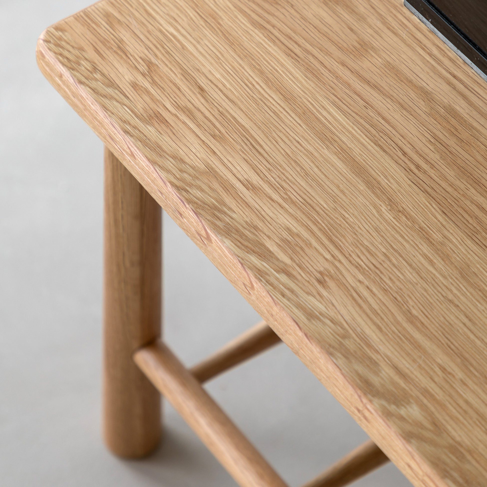#Colour:Oak