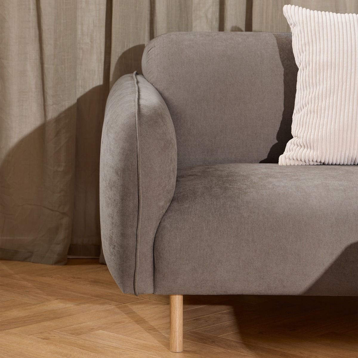 #Colour:Grey