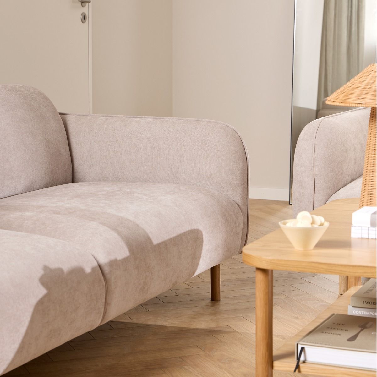 #Colour:Beige