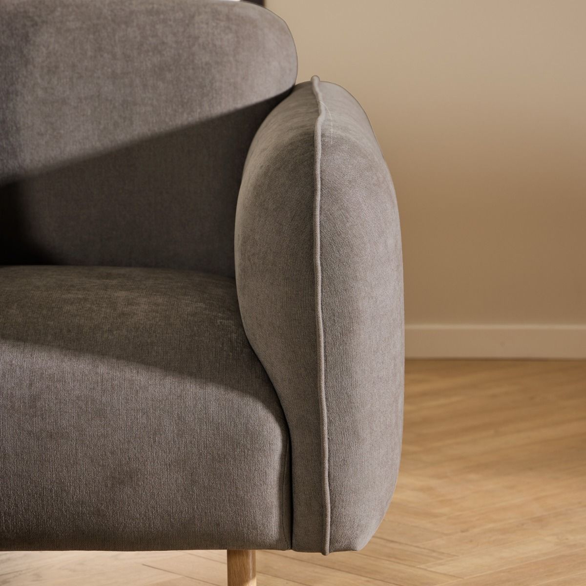 #Colour:Grey
