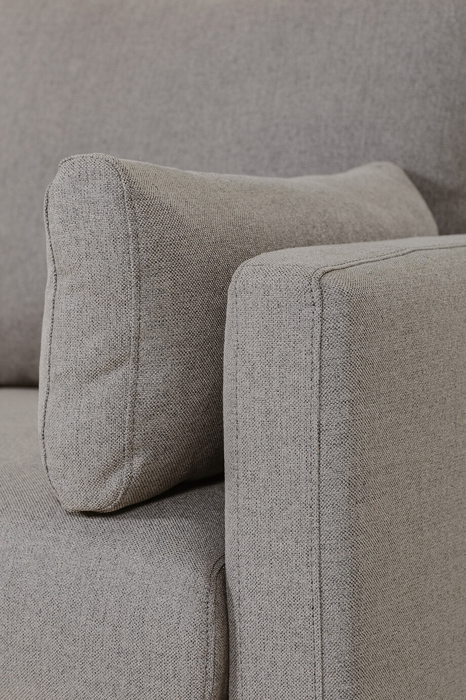 #Colour:Light Grey